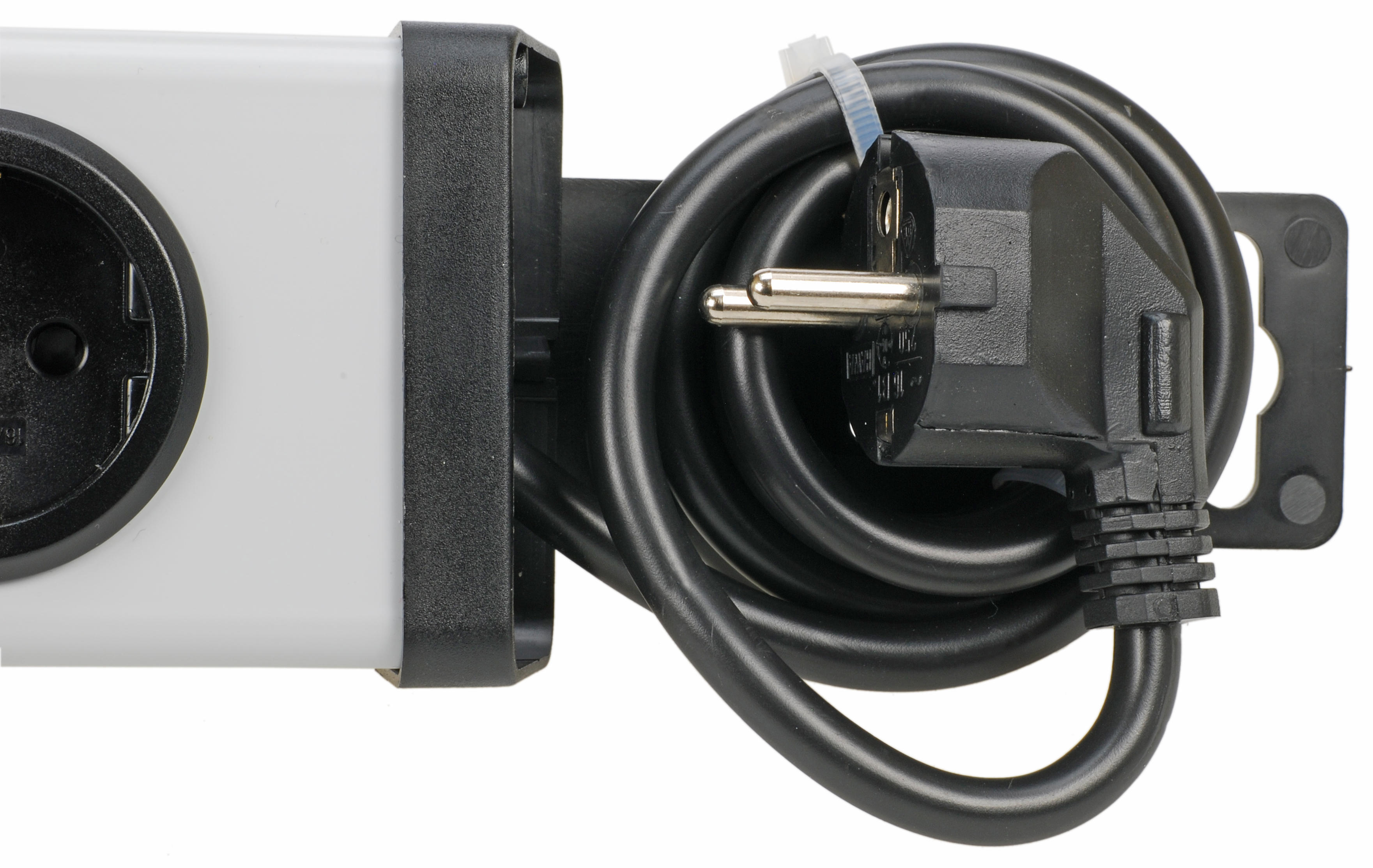 Bodo Ehmann Type F - German Schuko 9 Gang Socket Bar, 3m Cable, 16A, 250V RCD Protected