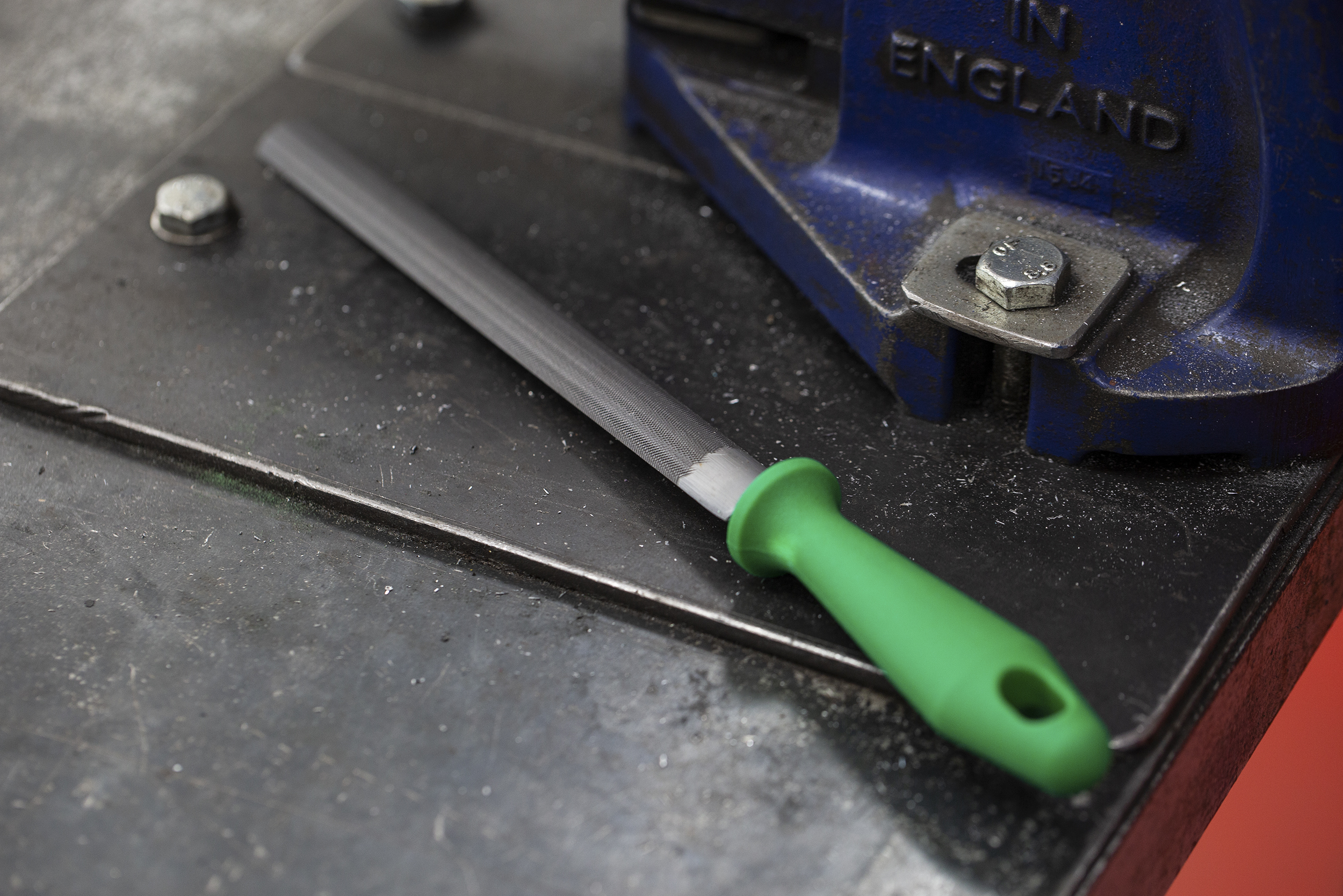 04927bc Crescent 200 mm, Second, Engineers File, Half Round Handle Included
