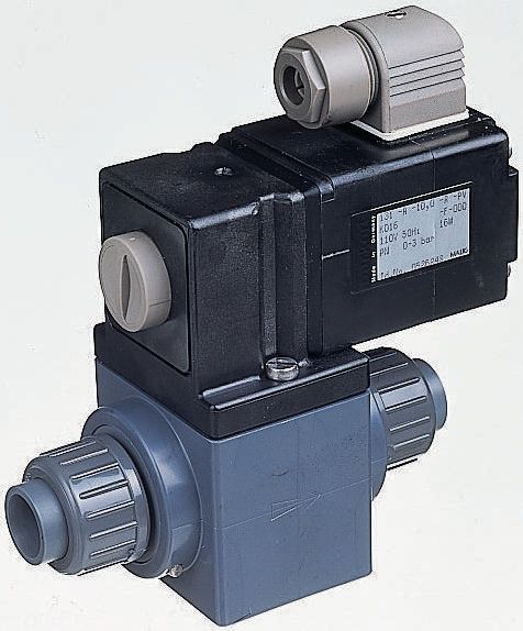 Burkert Solenoid Valve 051549, 2 Port, NC, 240V ac 3/8 in G