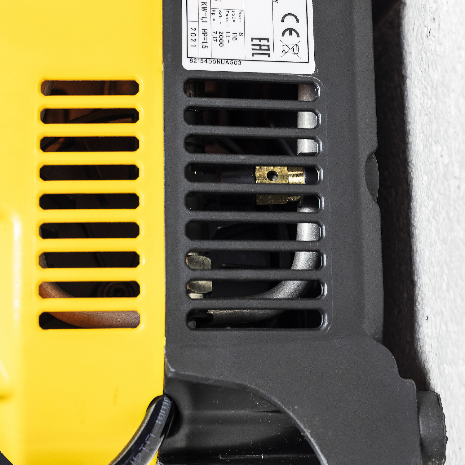 05323 SIP 1.5 HP Air Compressor, 116 psi, 7.2 kg