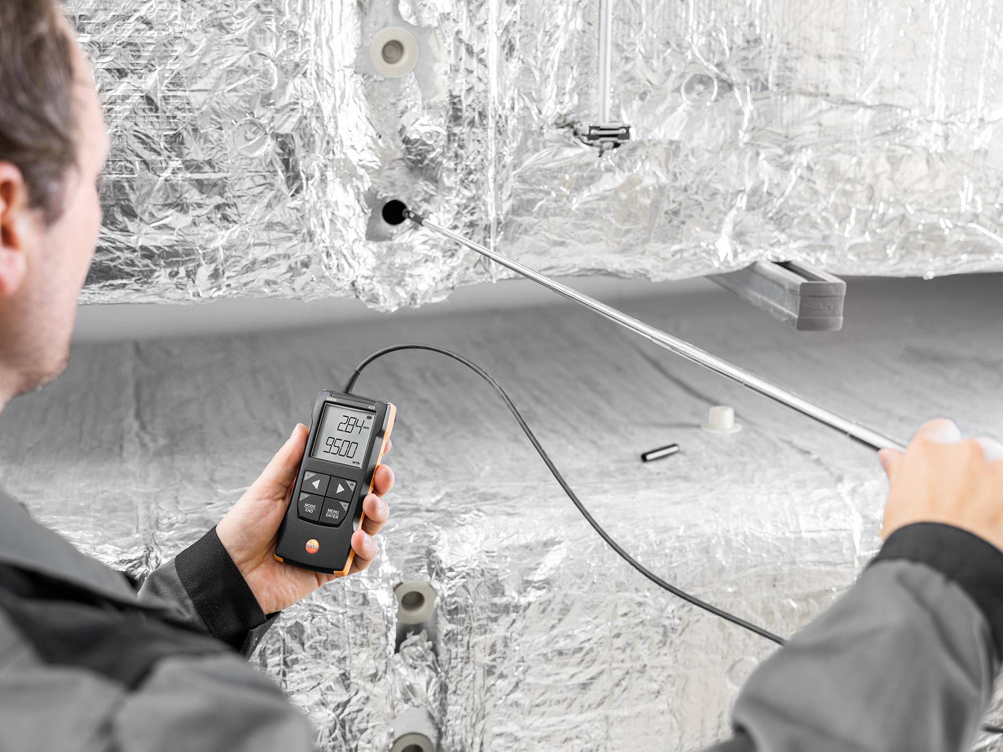 0563-0425 Testo 425 Telescopic Vane Anemometer, Measures Temperature, Volume, Air Velocity, Flow, 30 m/s
