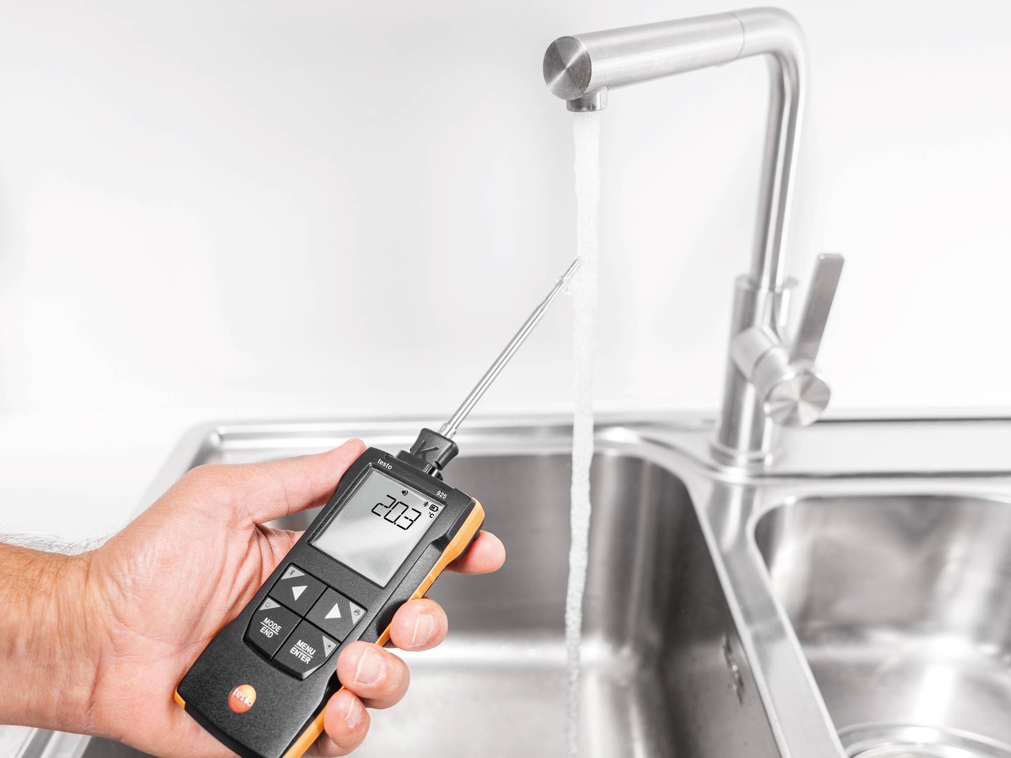 0563-0925 Testo 925 Differential Digital Thermometer, K Probe, 1 Input(s), 1000 °C Max