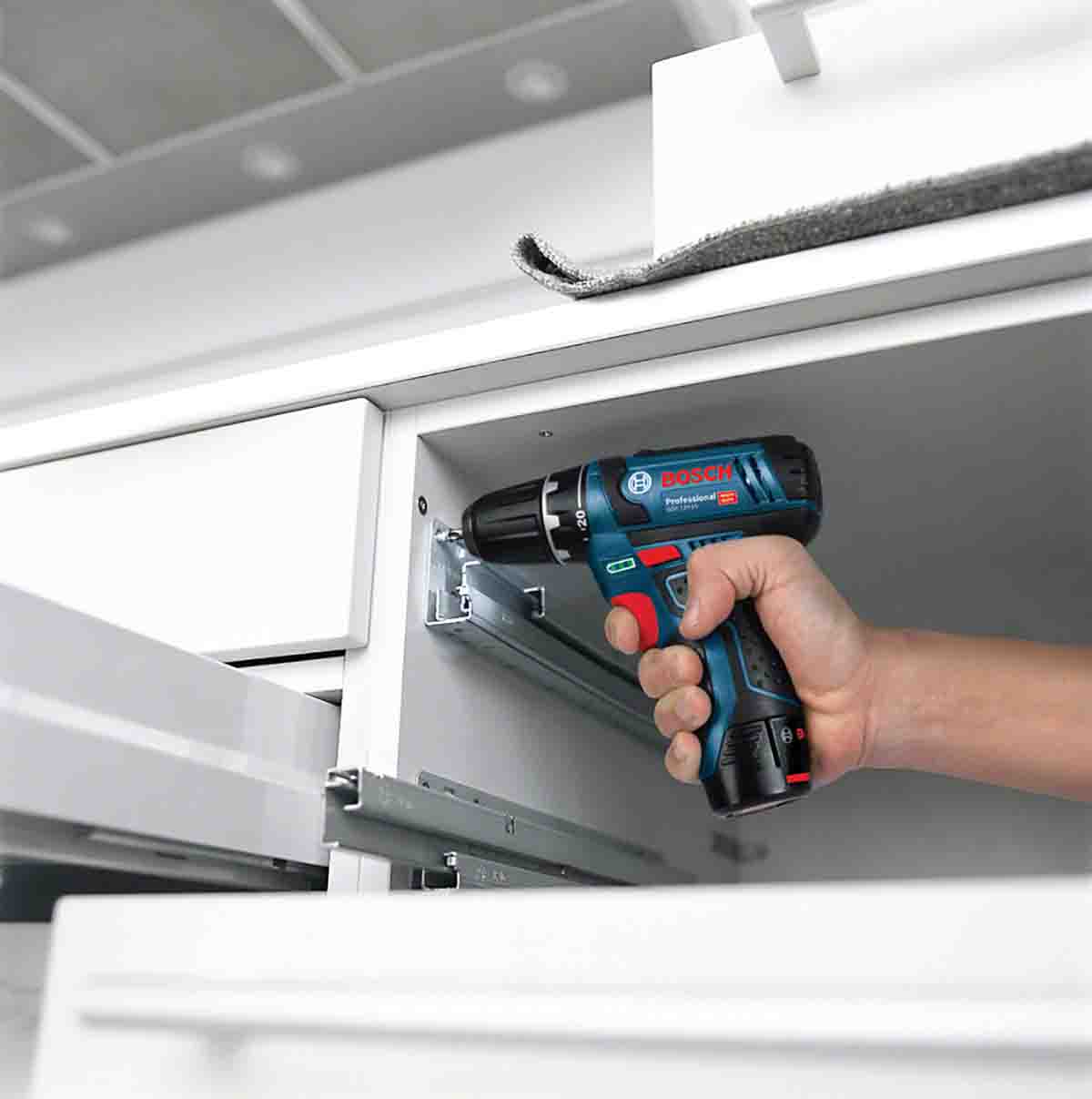 060186817a Bosch GSR Keyless Cordless, Type G - British 3-Pin 12 V 10 mm