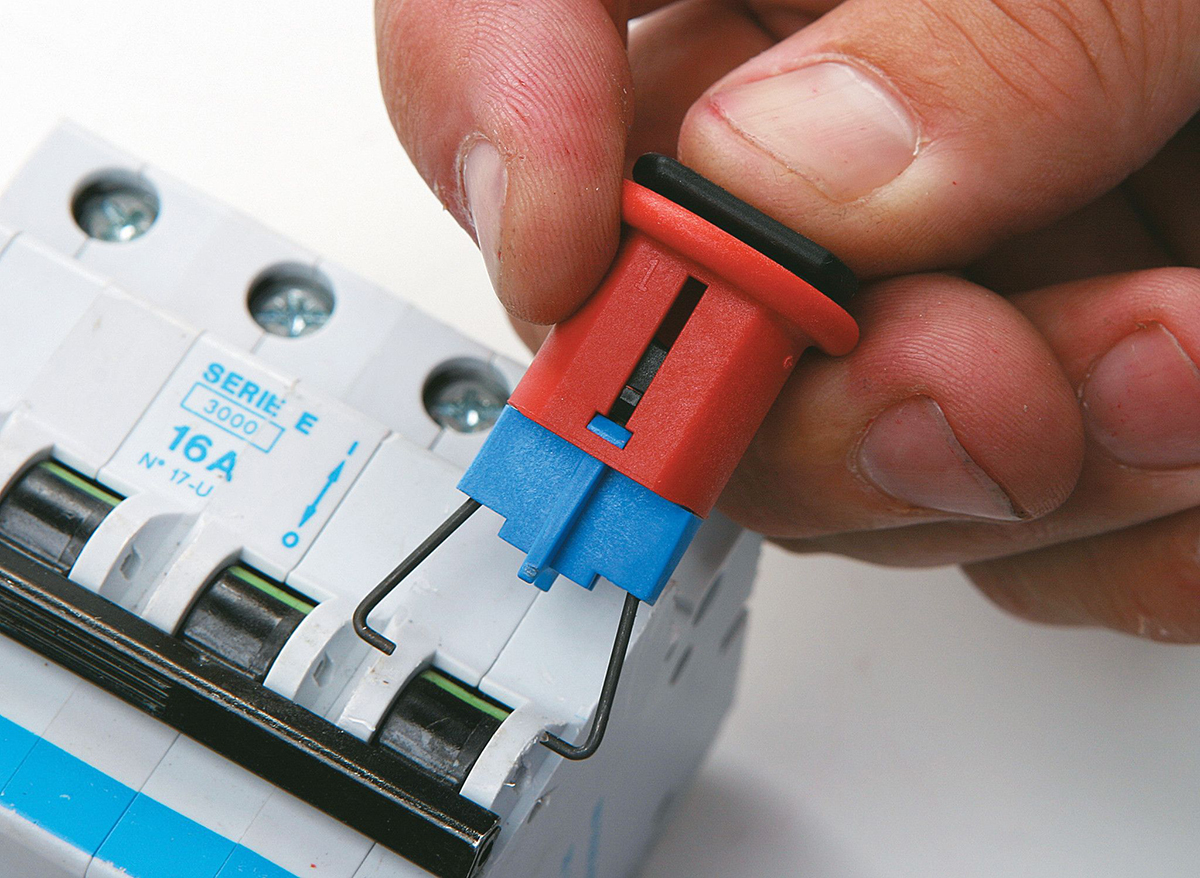 090847 Brady Red 1-Lock Lockout Glass Reinforced Nylon Miniature Circuit Breaker Switch Lockouts, 7.14 mm