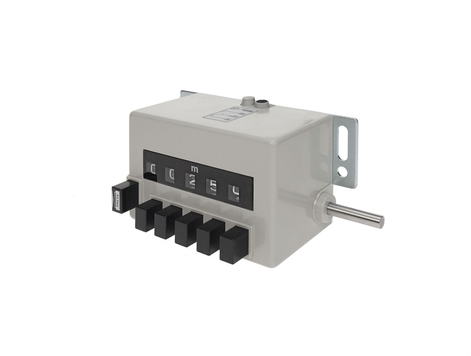 Hengstler Counter, 5 Digit, 125 V dc, 250 V ac