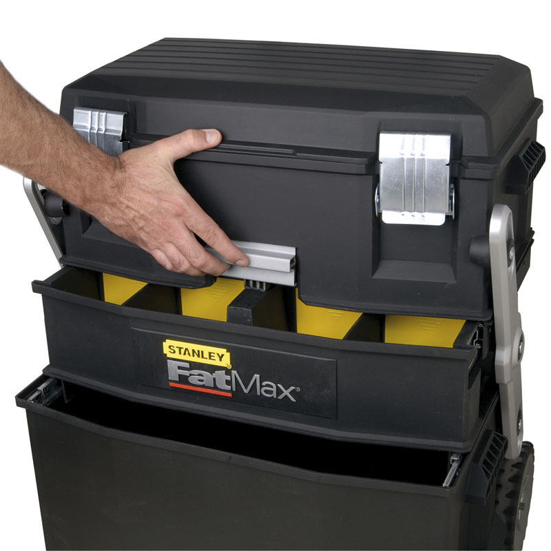 1-94-210 Stanley Plastic Tool Box Wheeled 733 mm 549 mm 550mm