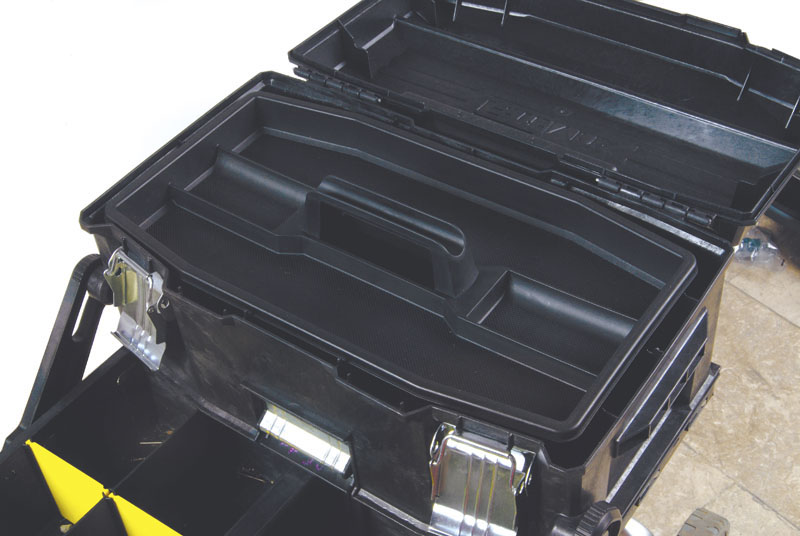 1-94-210 Stanley Plastic Tool Box Wheeled 733 mm 549 mm 550mm