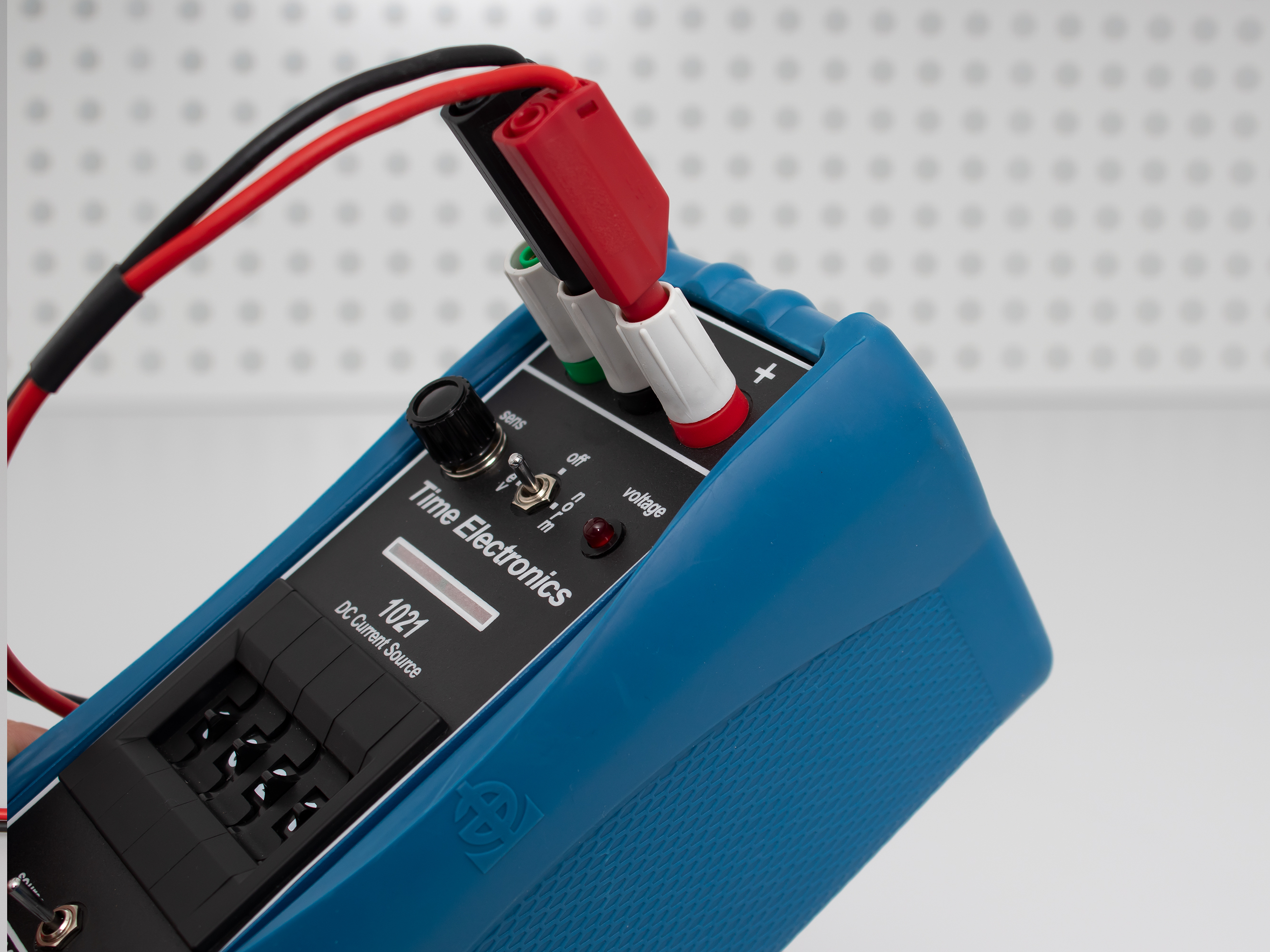 1021 Time Electronics  Multi-Function Calibrator, RSCAL