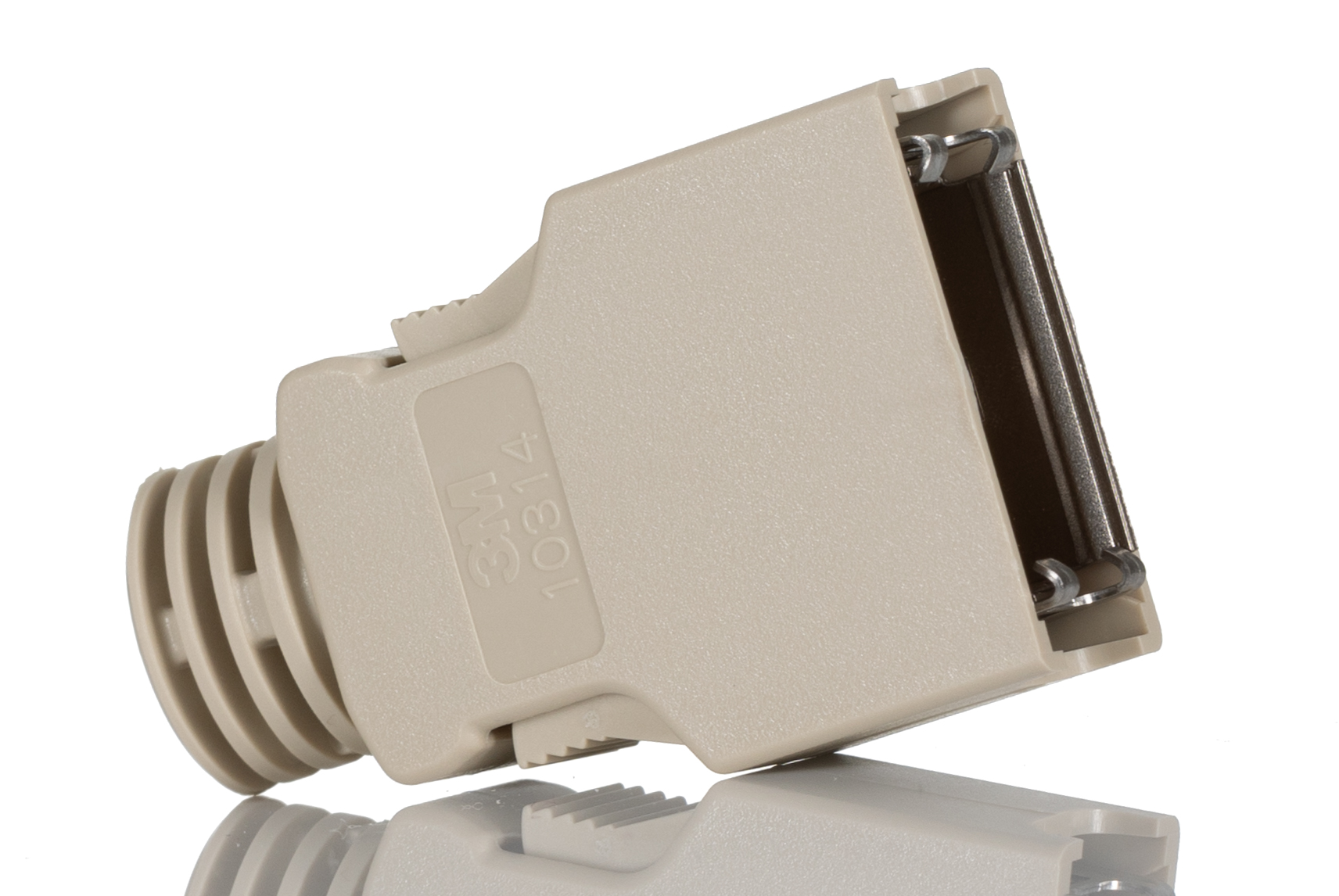 10314-3210-000 3M 103 Series ABS Straight D-Sub Backshell, 14 Way Strain Relief