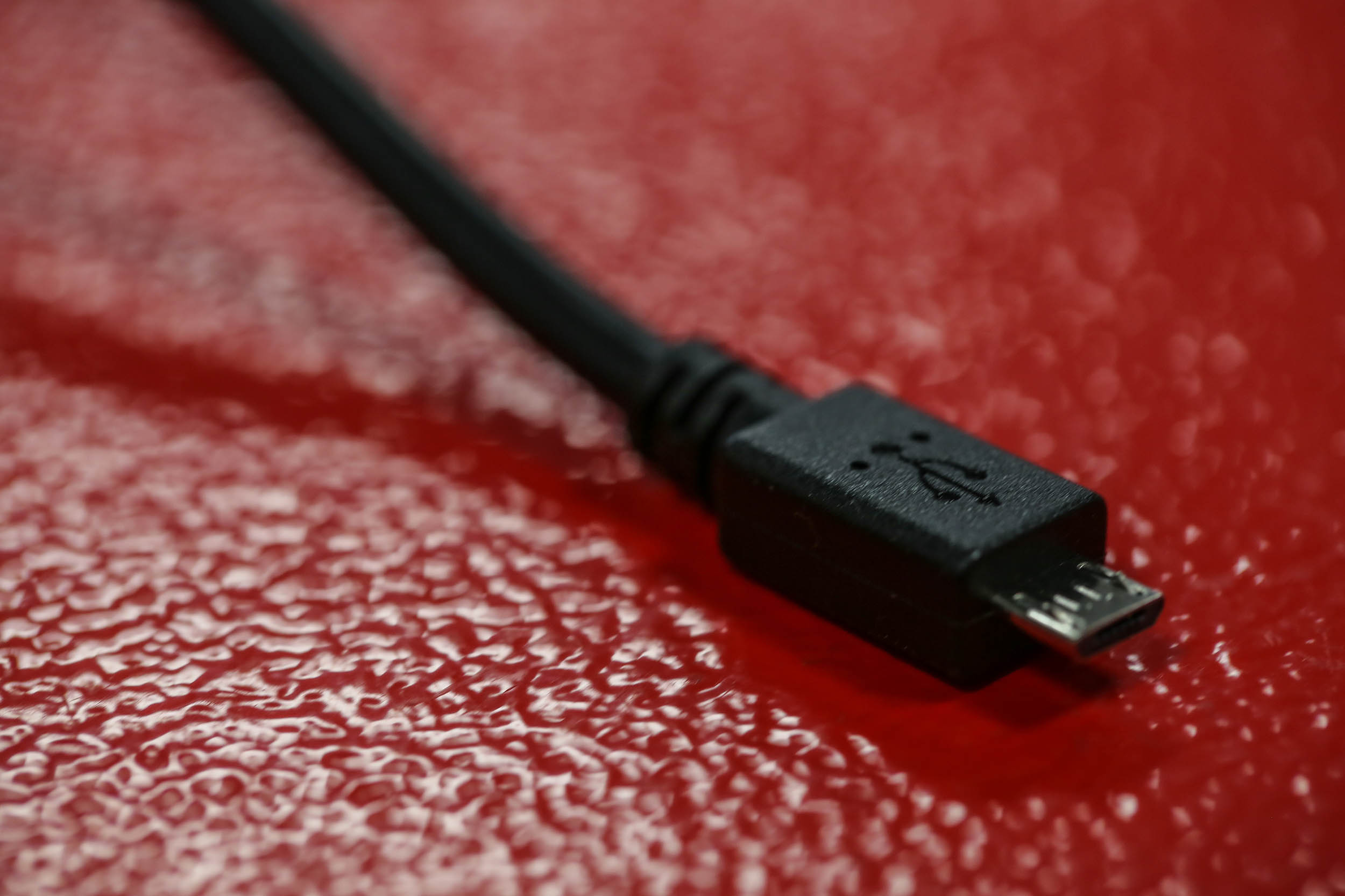 111-6750 RS PRO USB Cable, Female Micro USB Type B to Male, USB 2.0 USB B, Black, 200 mm