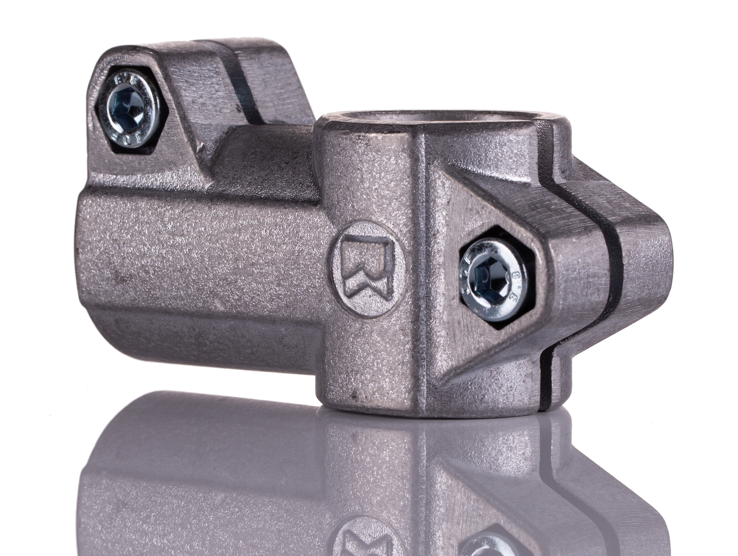 113000000200 Rose+Krieger M8 Angle Clamp, Connecting Component, Strut Profile 30 mm, Round Tube Size 30.1 mm