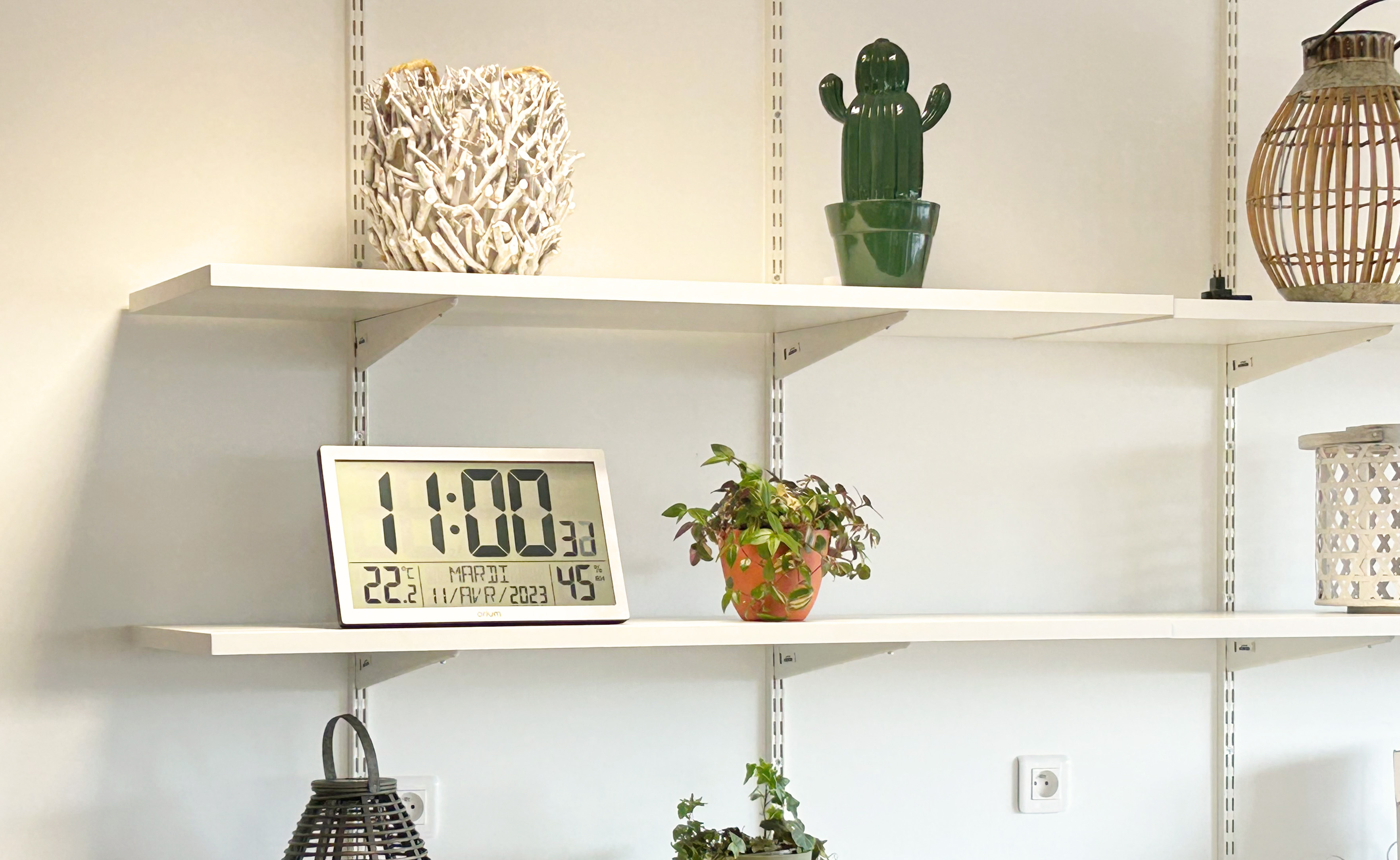11345 Orium Silver Radio Controlled Digital Clock Wall