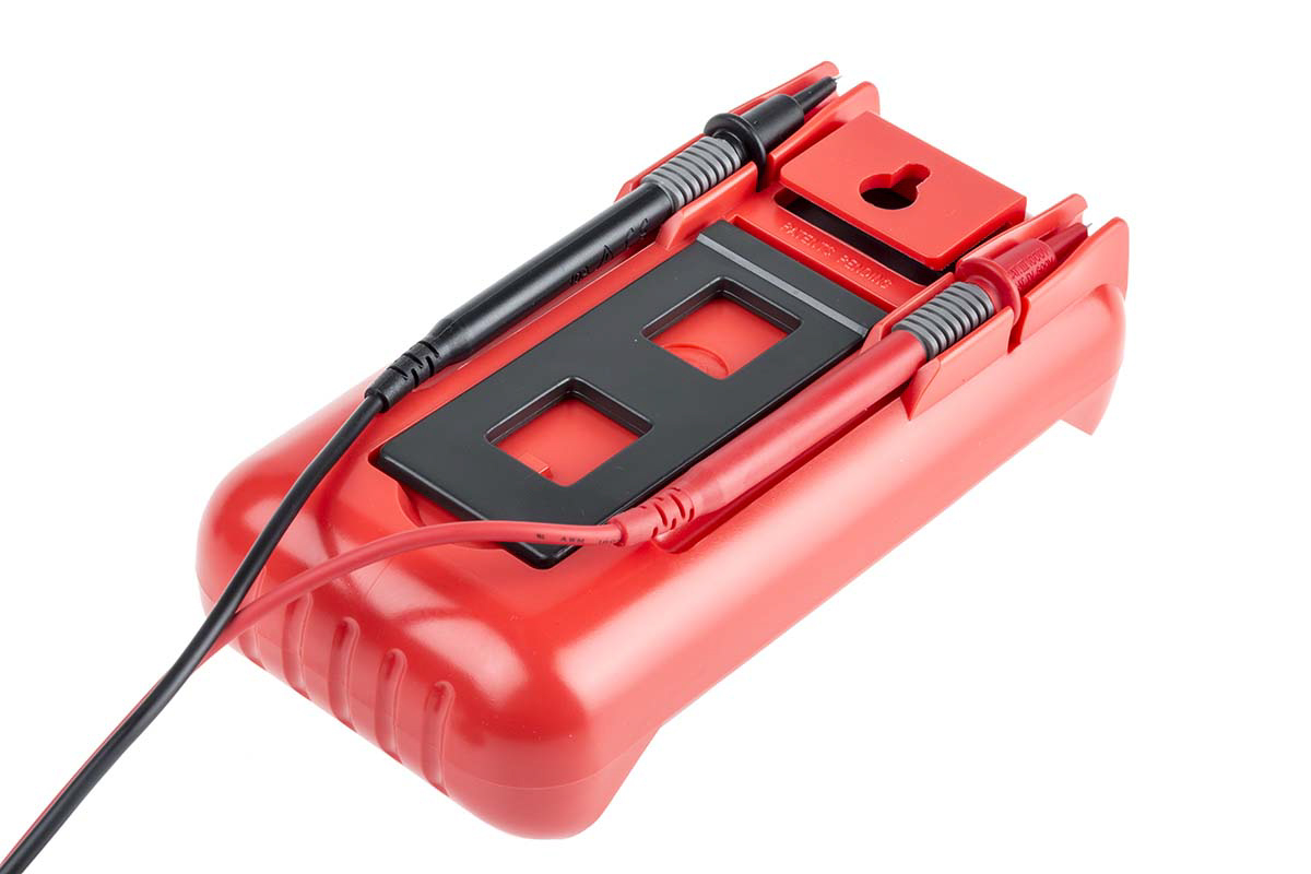 123-3475 RS PRO IDM91E Handheld Digital Multimeter - RSCAL Calibrated