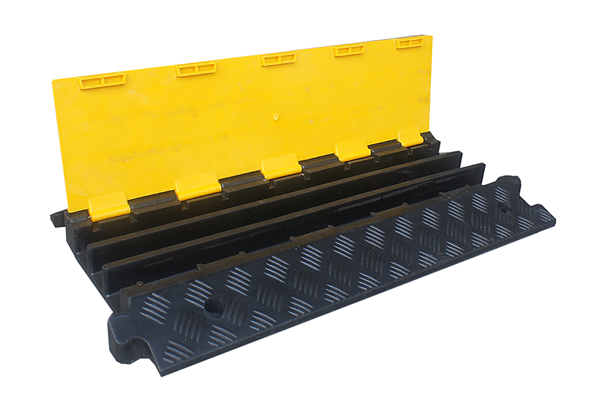 136-5420 RS PRO 910 mm Black, Yellow Cable Cover in Rubber, Thermoplastic, 46 mm ID