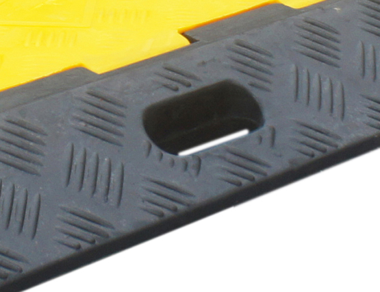 136-5422 RS PRO 910 mm Black, Yellow Cable Cover in Thermoplastic, Rubber, 34 mm ID