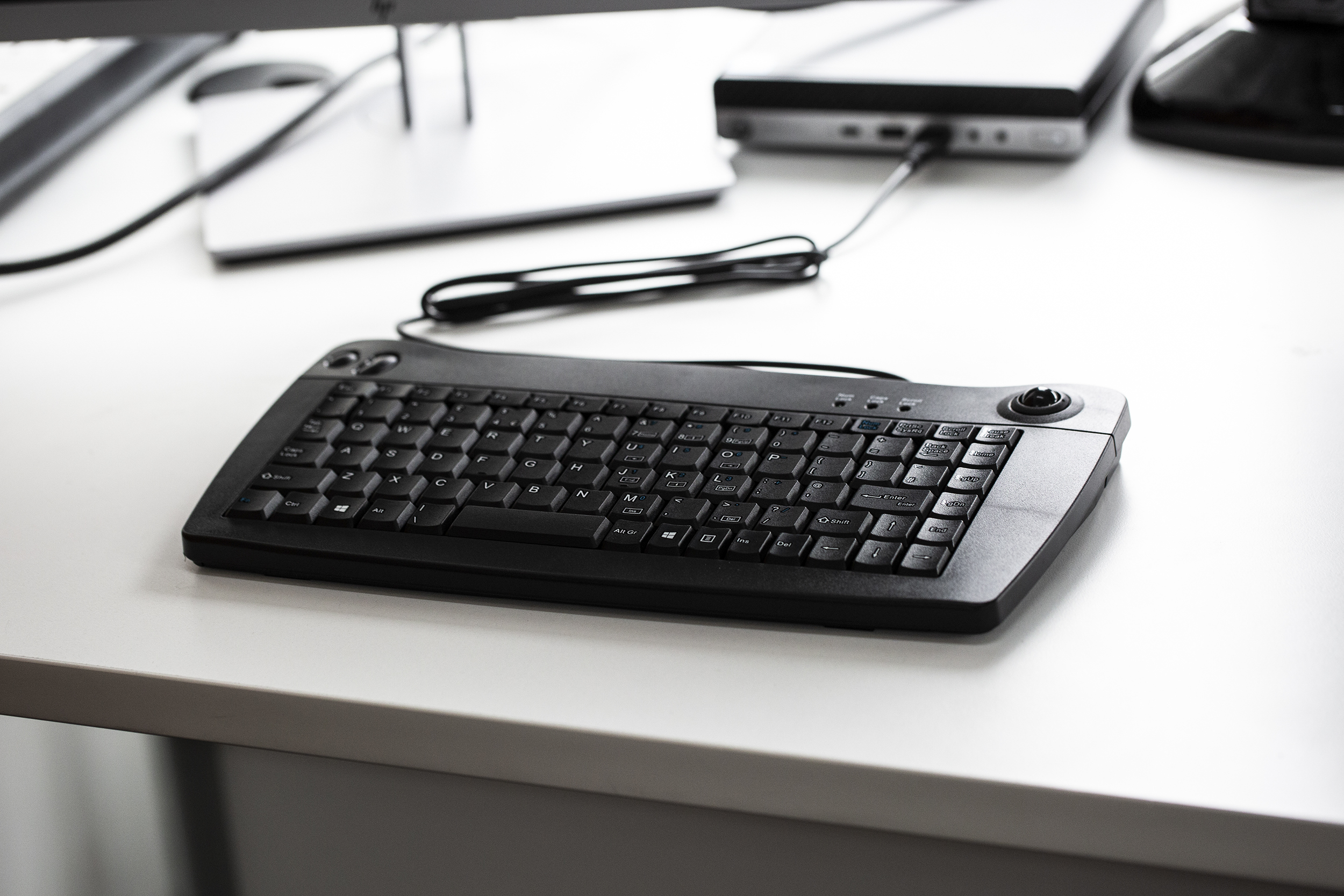 136-9673 RS PRO Wired USB Trackball Mini Keyboard, QWERTY (UK), Black
