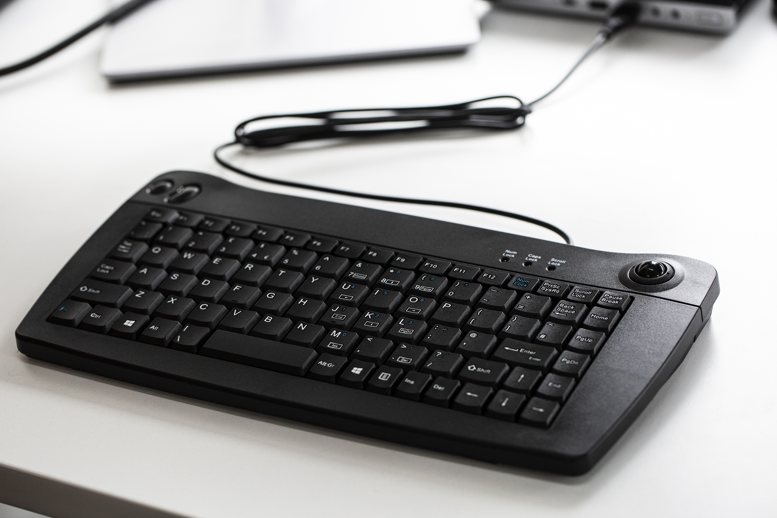 136-9673 RS PRO Wired USB Trackball Mini Keyboard, QWERTY (UK), Black