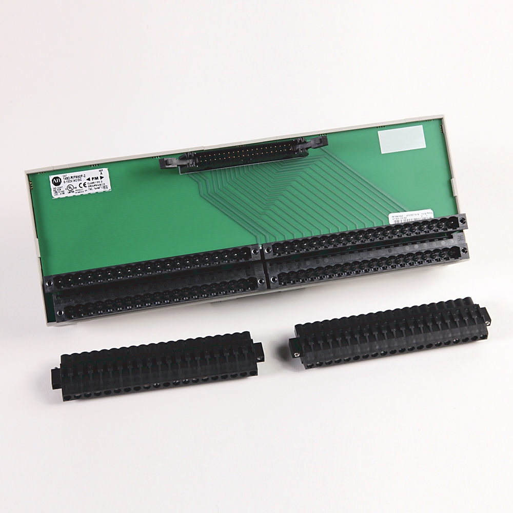 Allen Bradley 1492 Series 40-Contact Female Interface Module, D-Shell Connector, DIN Rail, 12A