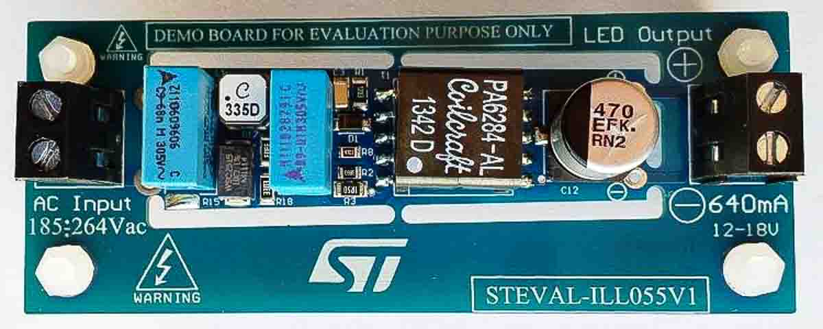 STMicroelectronics STEVAL-ILL055V1, STEVAL LED Driver Evaluation Board for HVLED815PF for High Power LED