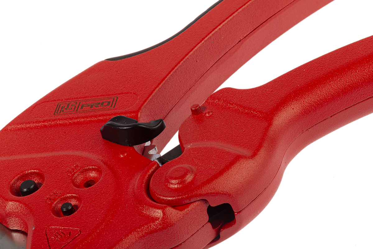 182-9983 RS PRO Pipe Cutter 42 mm Cuts Polyvinyl Fluoride, Polyvinyl Chloride, Polyethylene, Polypropylene, Phosphor Bronze,