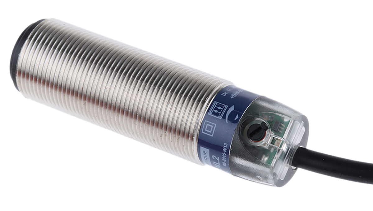 Telemecanique Sensors Diffuse Photoelectric Sensor, Barrel Sensor, 600 mm Detection Range