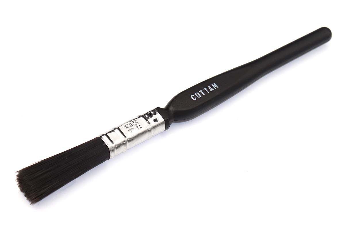 Cottam Thin, 12 mm Synthetic Paint Brush with Flat Bristles