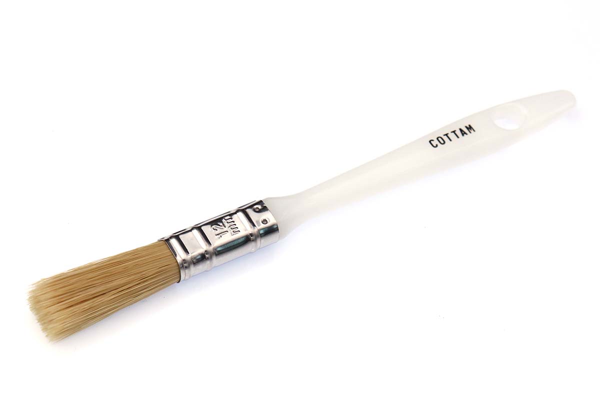 Cottam Thin, 12 mm Synthetic Paint Brush with Flat Bristles