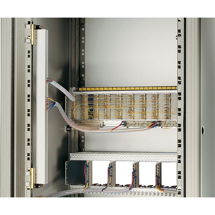 nVent SCHROFF Copper Busbar, 12 mm Pitch