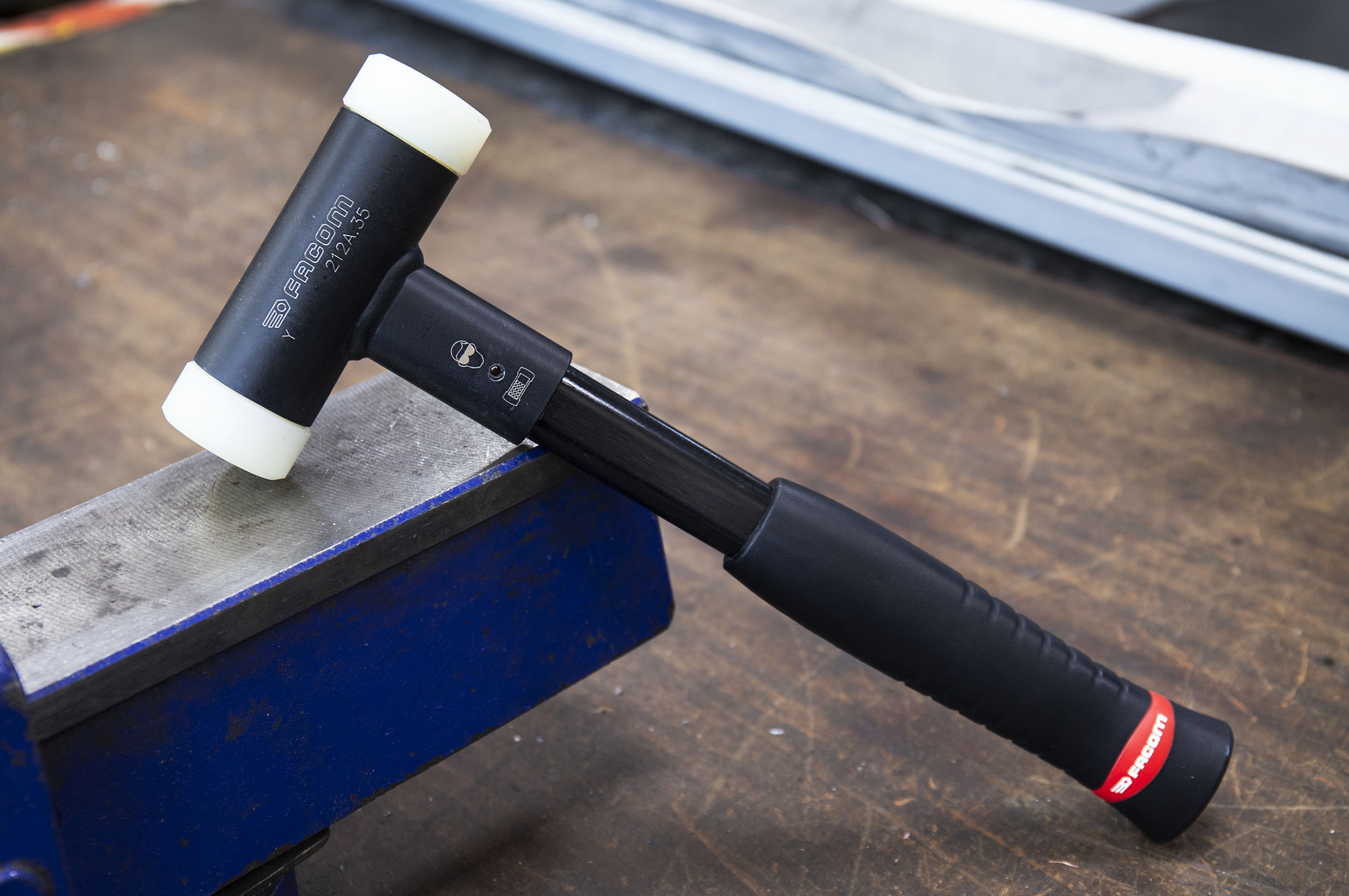 212a35 Facom Nylon Mallet Replaceable Face 0.698 kg