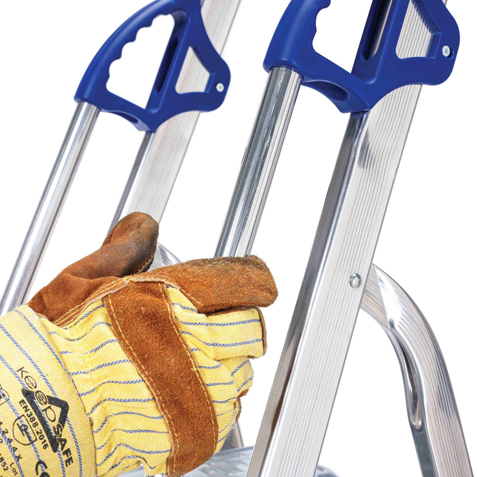 217-800 RS PRO 4 steps Step Ladder, 0.84m platform height, 0.82 mm open length