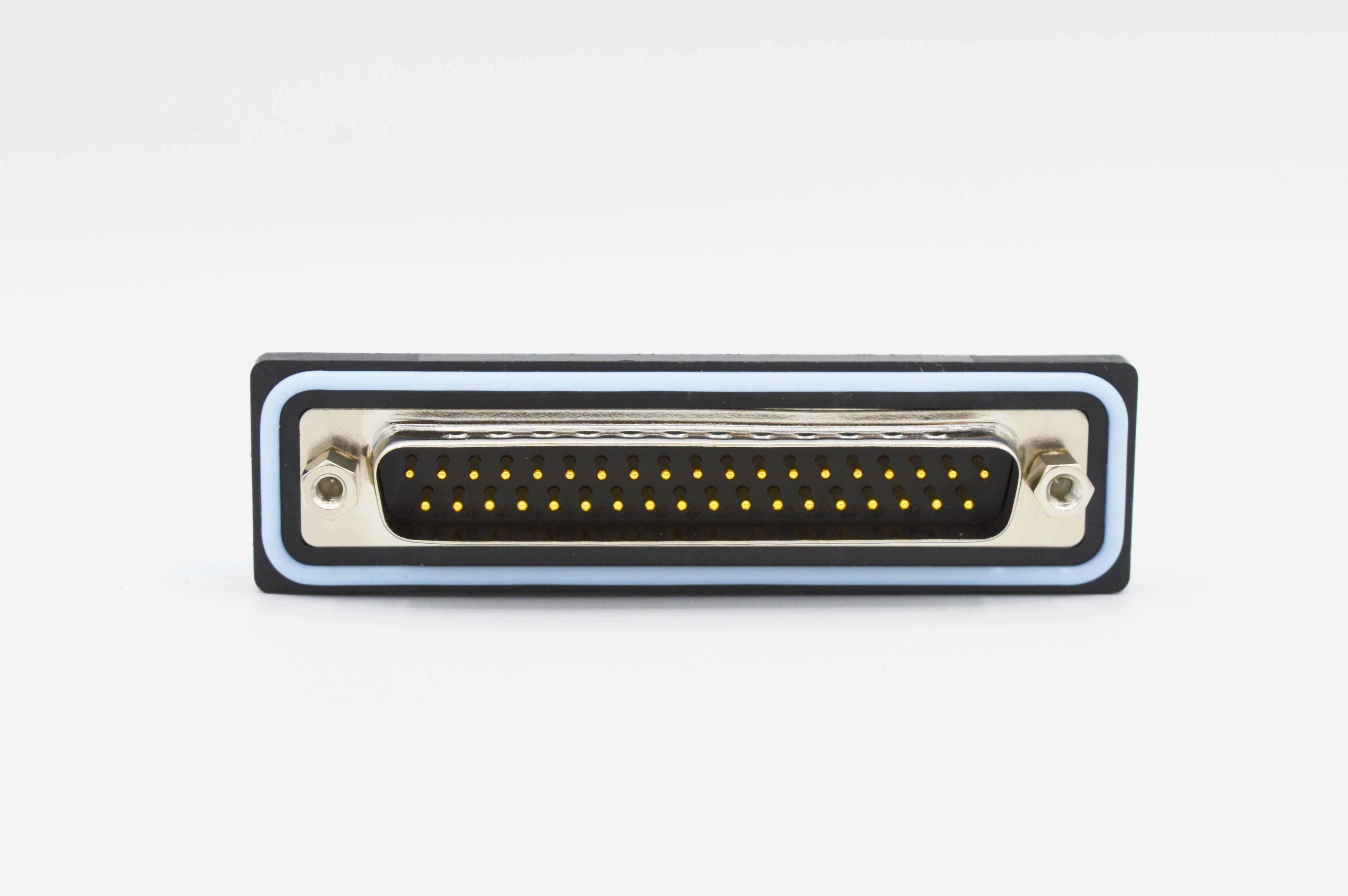 Norcomp SDF 37 Way Right Angle D-sub Connector Plug, 2.77mm Pitch, with 4-40 Boardlocks, Brackets