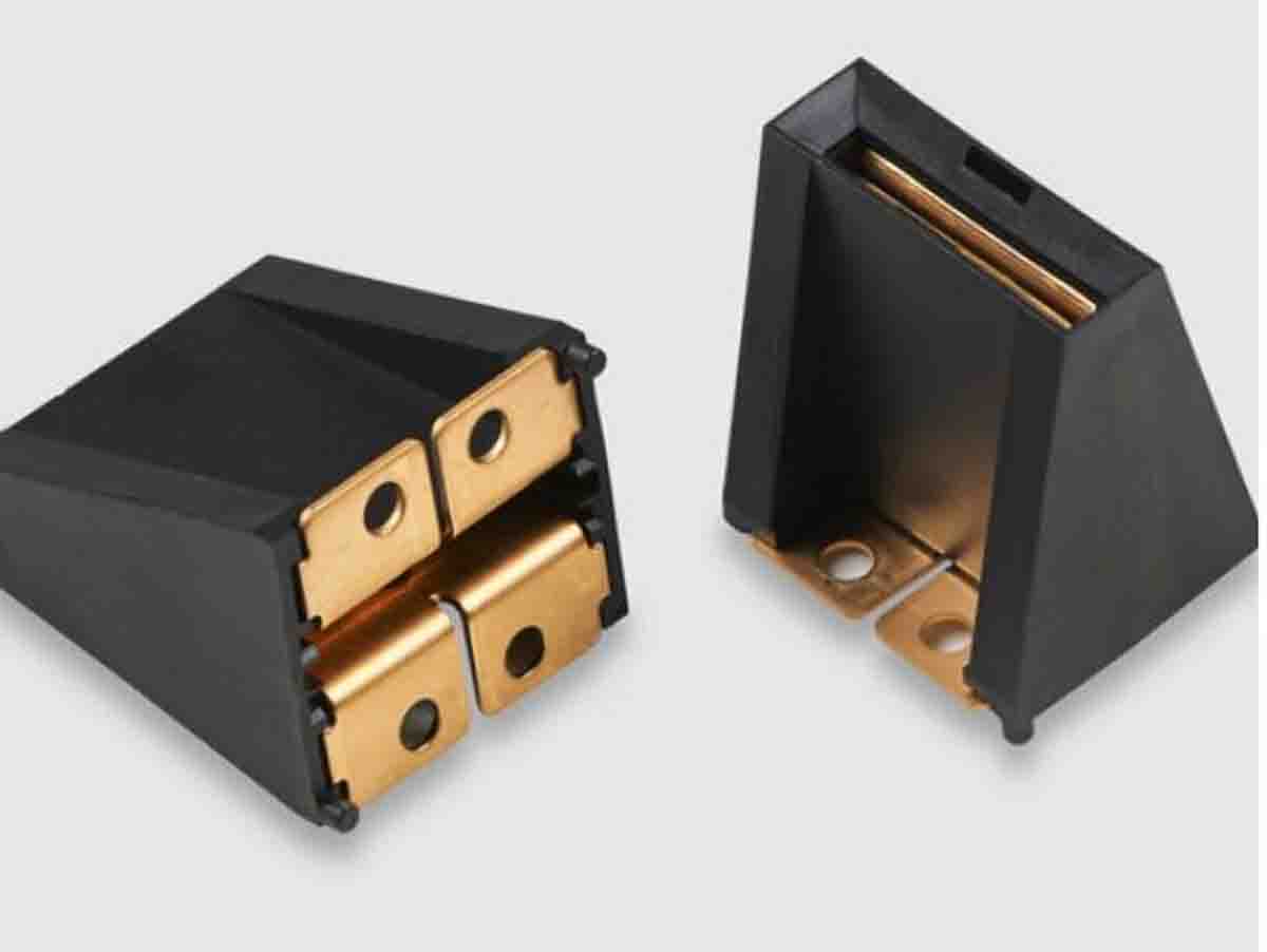 TE Connectivity Copper, Silver Plated Copper, Copper Alloy 2204899 Busbar Connector, 600 V