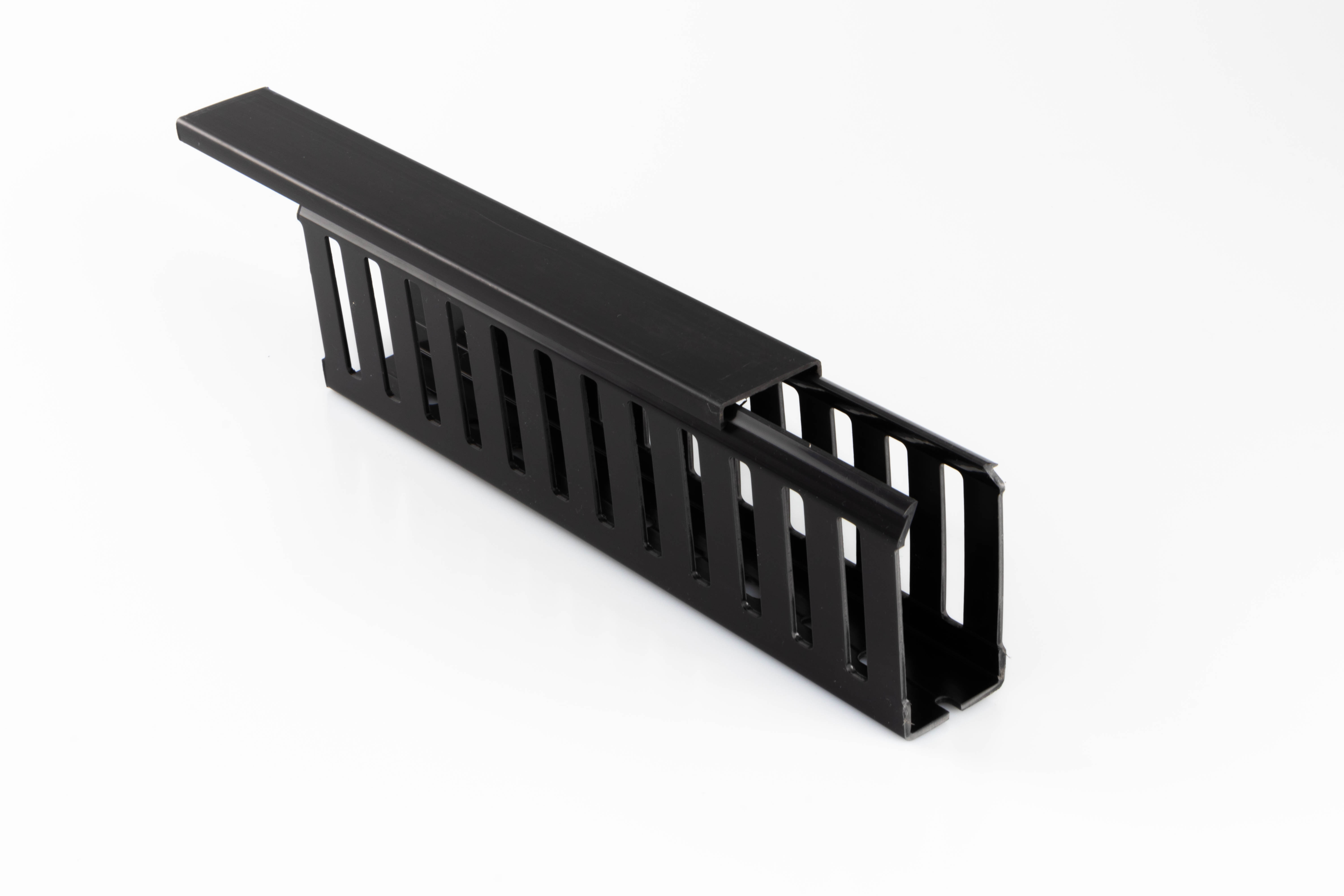 23453000n Betaduct 2345 Black - Open Slot, W25mm x D75 mm, L2 m, Noryl