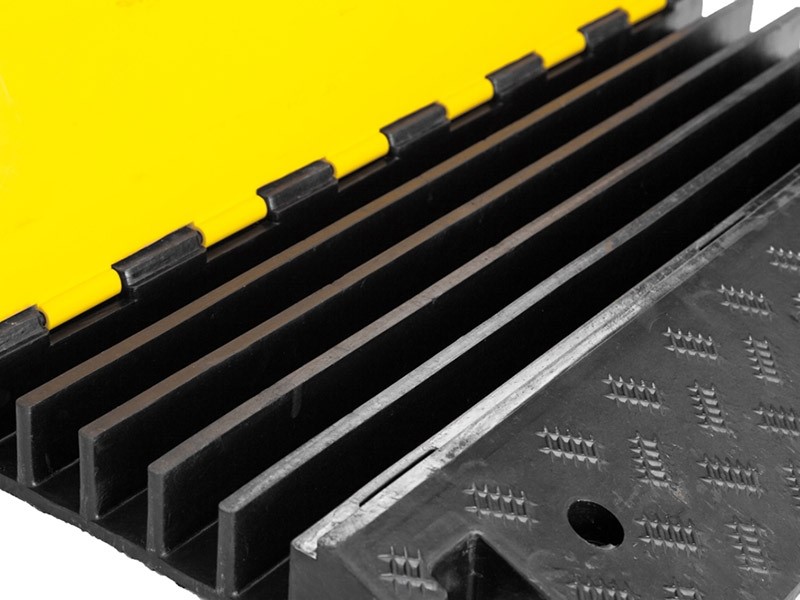 RS PRO 900 mm Black, Yellow EV Cable Cover in Rubber, 50 mm ID