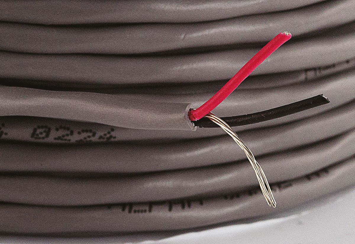 2461c-sl005 Alpha WireAlpha Essentials Communication & Control Series Audio & Control Cable, 0.32 mm² CSA, 3.45mm od, 30.5m, Grey