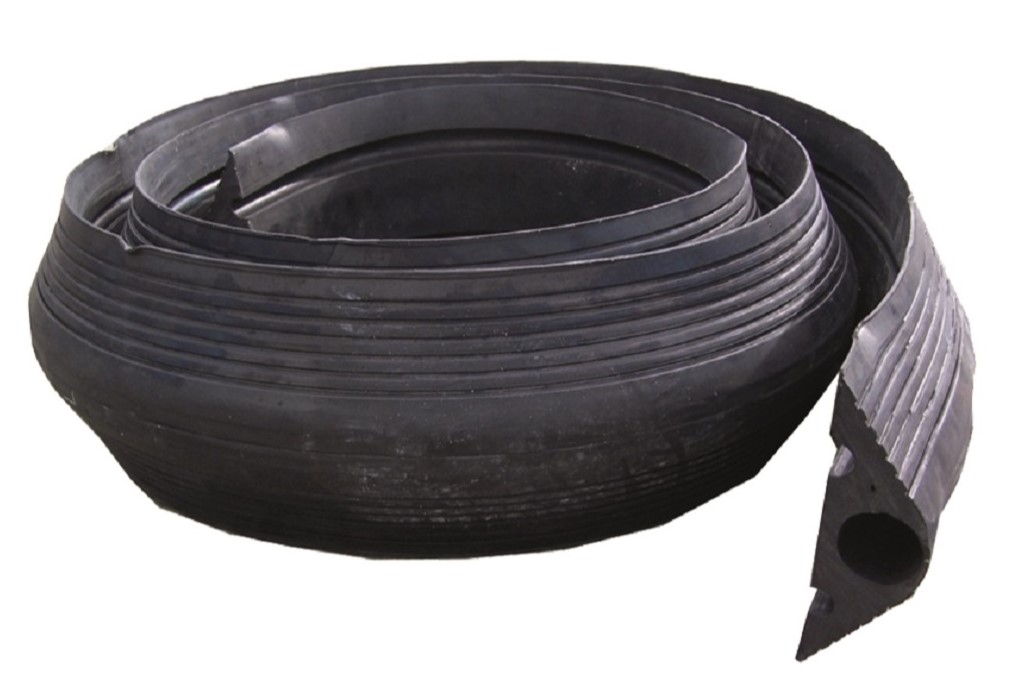 RS PRO 4 m Black Cable Cover in Rubber, 40 mm ID