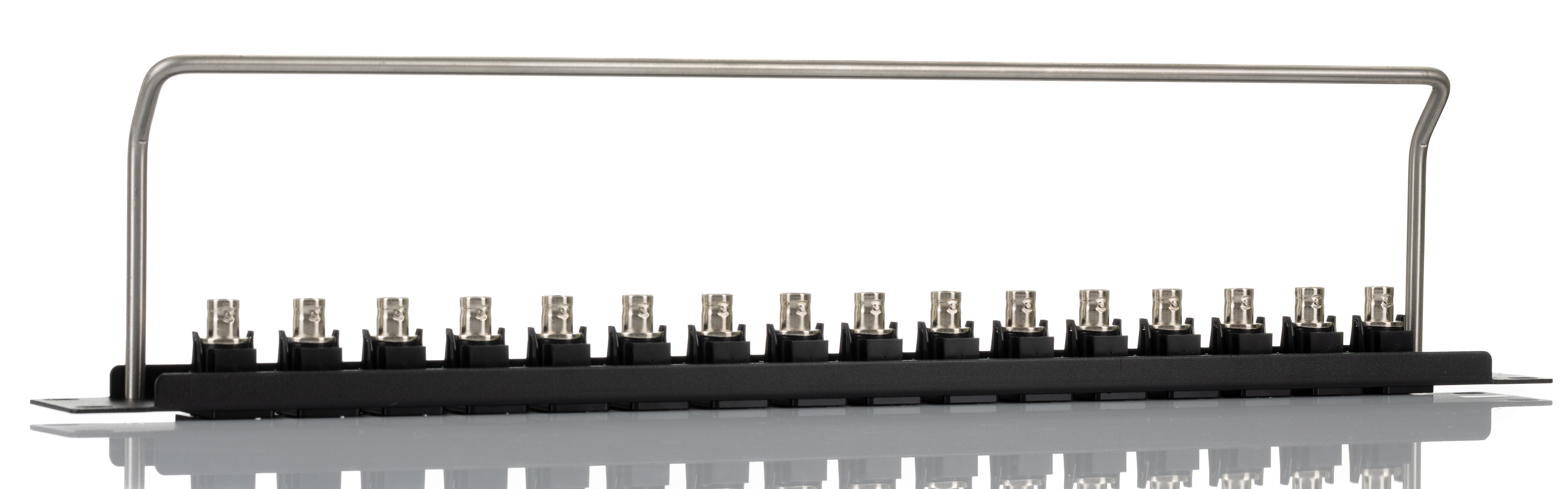 252-2981 RS PRO BNC Loaded Rack 16 Port Patch Panel, 1 U Rack Height