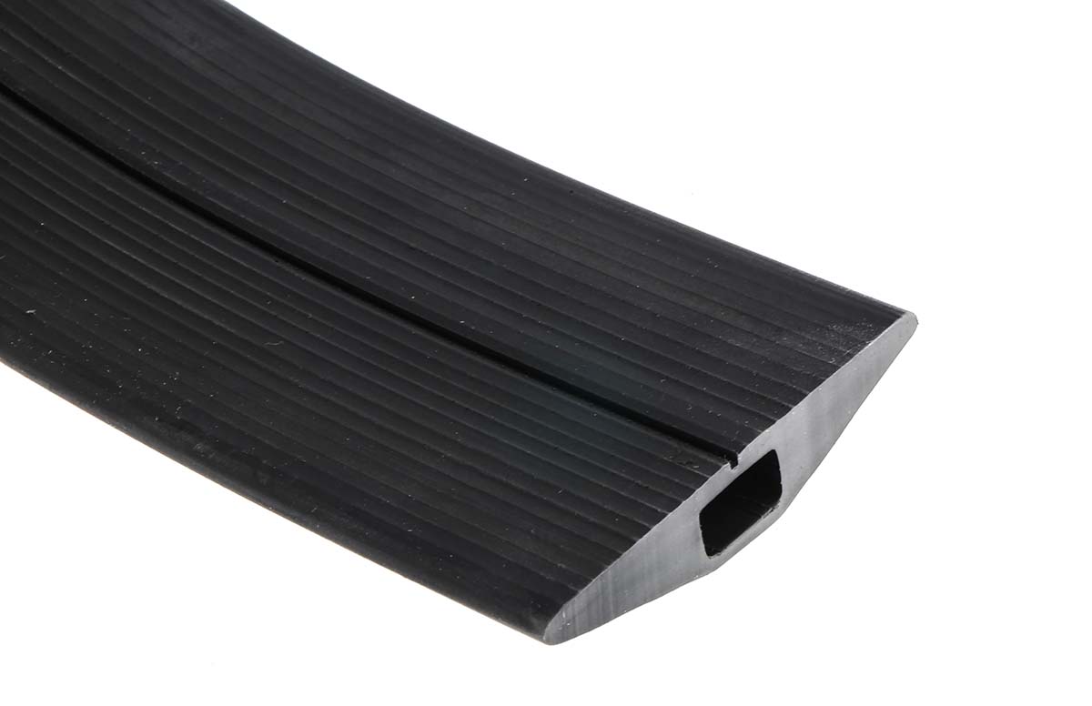 26100311 RS PRO 3 m Black Cable Cover in Rubber, 14 mm ID