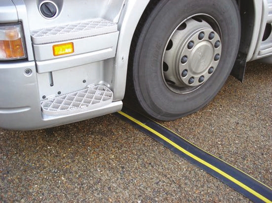 Vulcascot 1.5 m Black, Yellow Cable Cover in Rubber, 56 mm ID