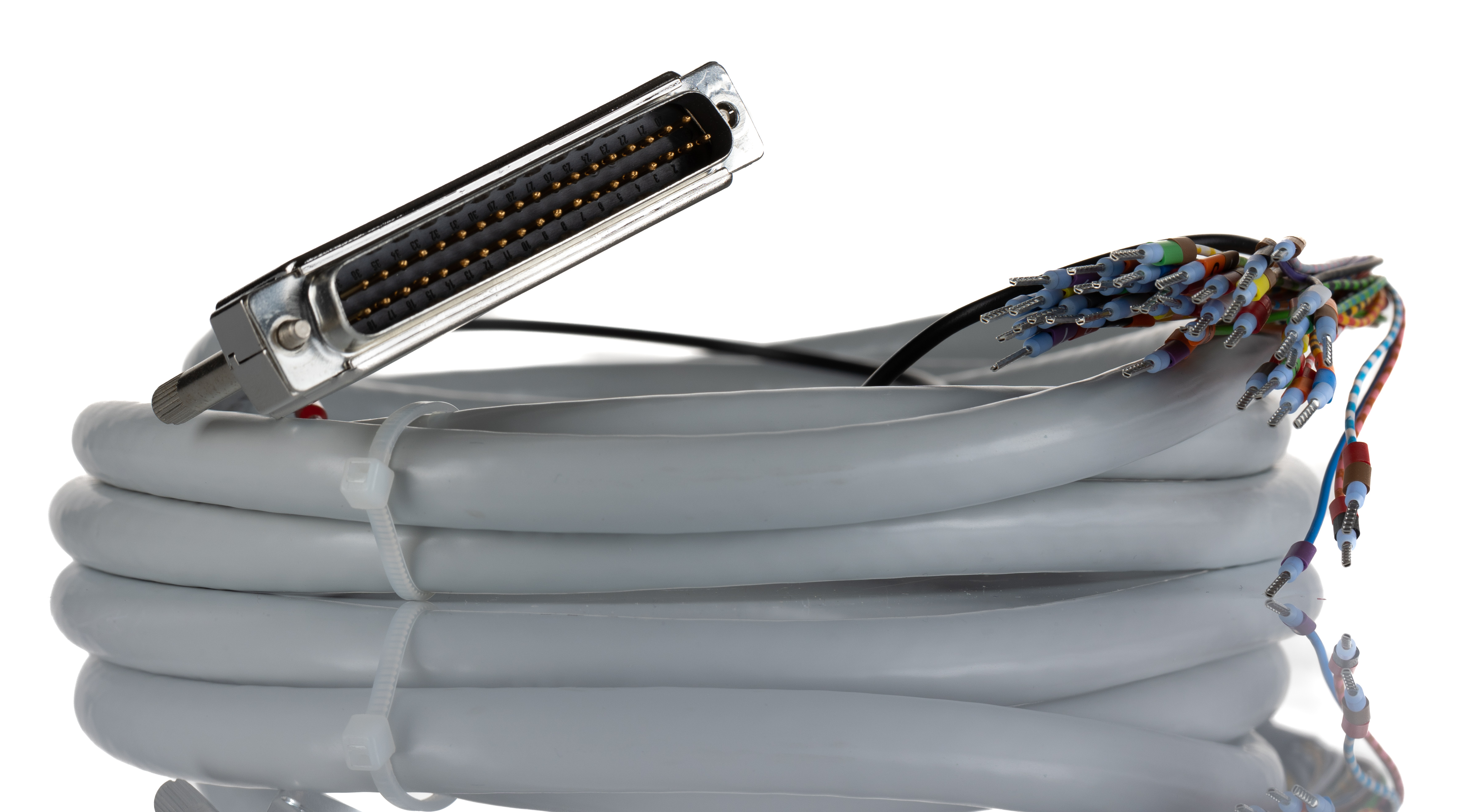 Phoenix Contact Male D-Sub 37-Pin Unterminated Cable, 2 m Semi-Rigid Polyvinyl Chloride, 25/S, CABLE-D-37SUB/M/OE/0