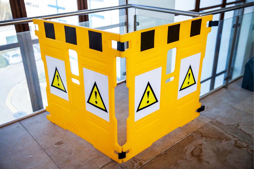 2r11 Addgards Yellow Safety Barrier, Folding Barrier