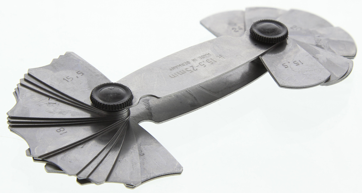 304-9165 MikronTec Radius Gauge Metric 15 Blades 15.5 mm to 25 mm