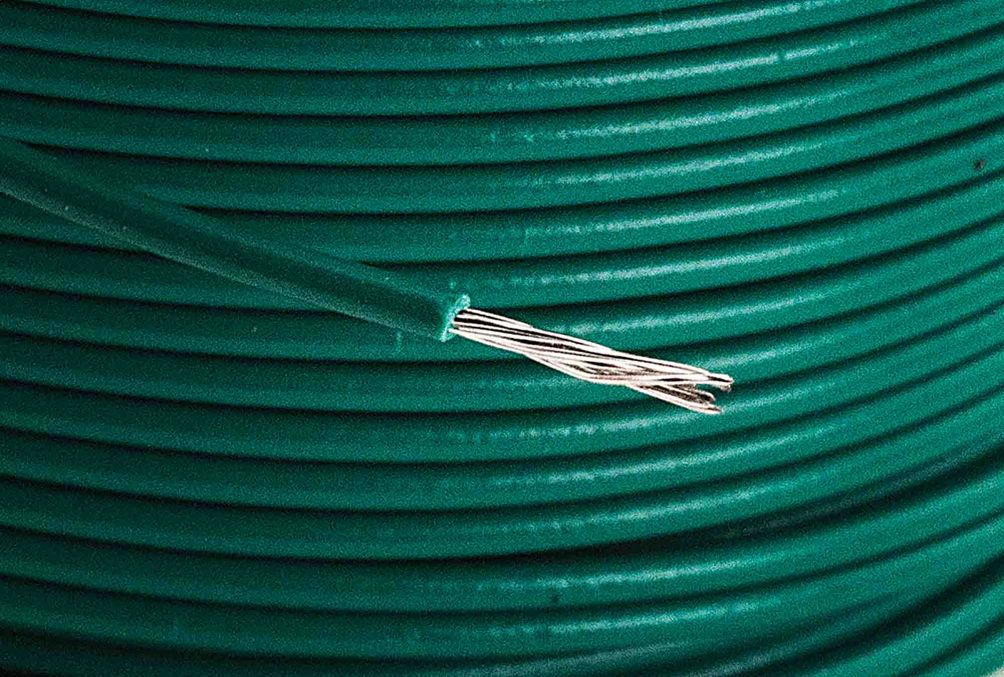 3251-gr005 Alpha Wire Hookup Wire PVC Series Green Hook Up Wire, 22 AWG, 7, 30 m, Polyvinyl Chloride, 3251 GR005