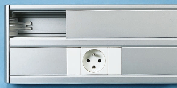 Planet-Wattohm Logix Grey, W50mm x D50 mm, L2 m, Aluminium