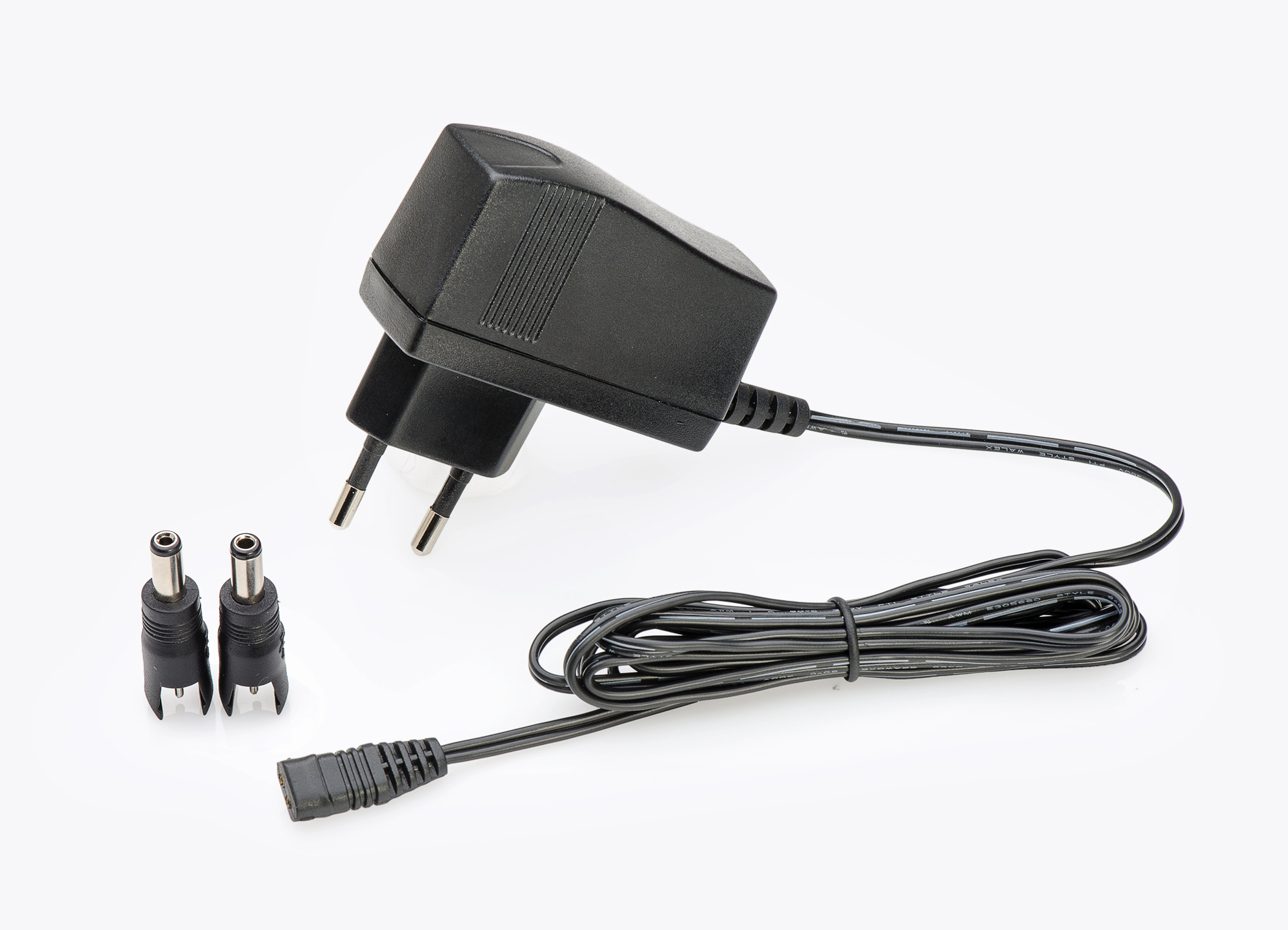 Mascot 7.5 W AC-DC Power Adapter AC/DC Adapter 2-Pin (EU) 5V dc Output, 0.65 A