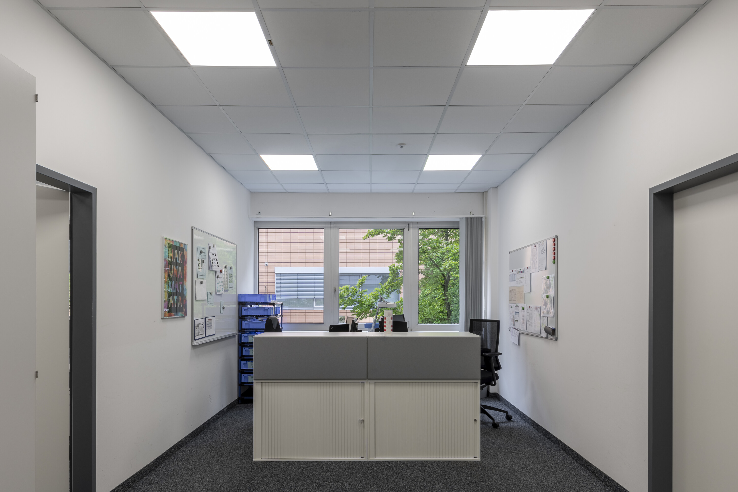 4099854014888 LEDVANCE 33 W Square LED Panel Light, Cool White, 4000K, L 595 mm W 595mm