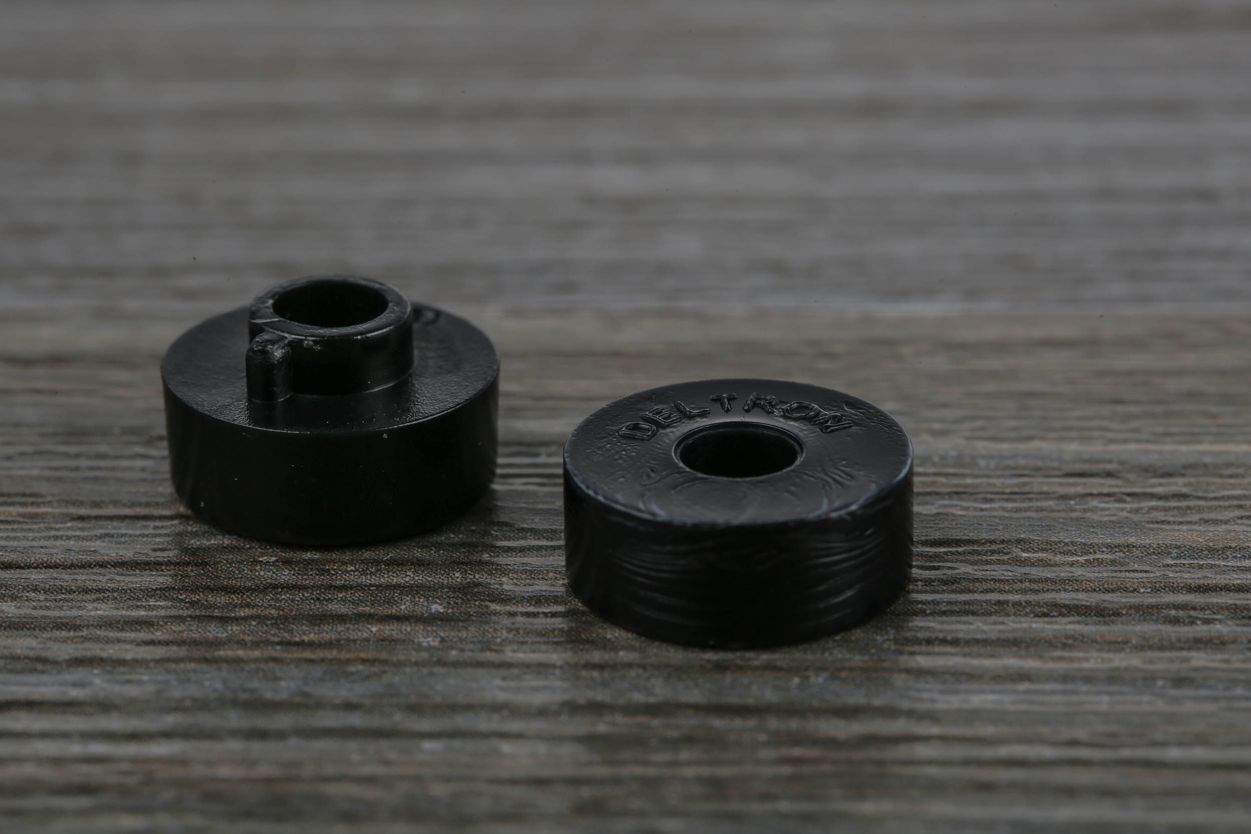 423-201 RS PRO, Black 16A Binding Post With Brass Contacts and Nickel Plated