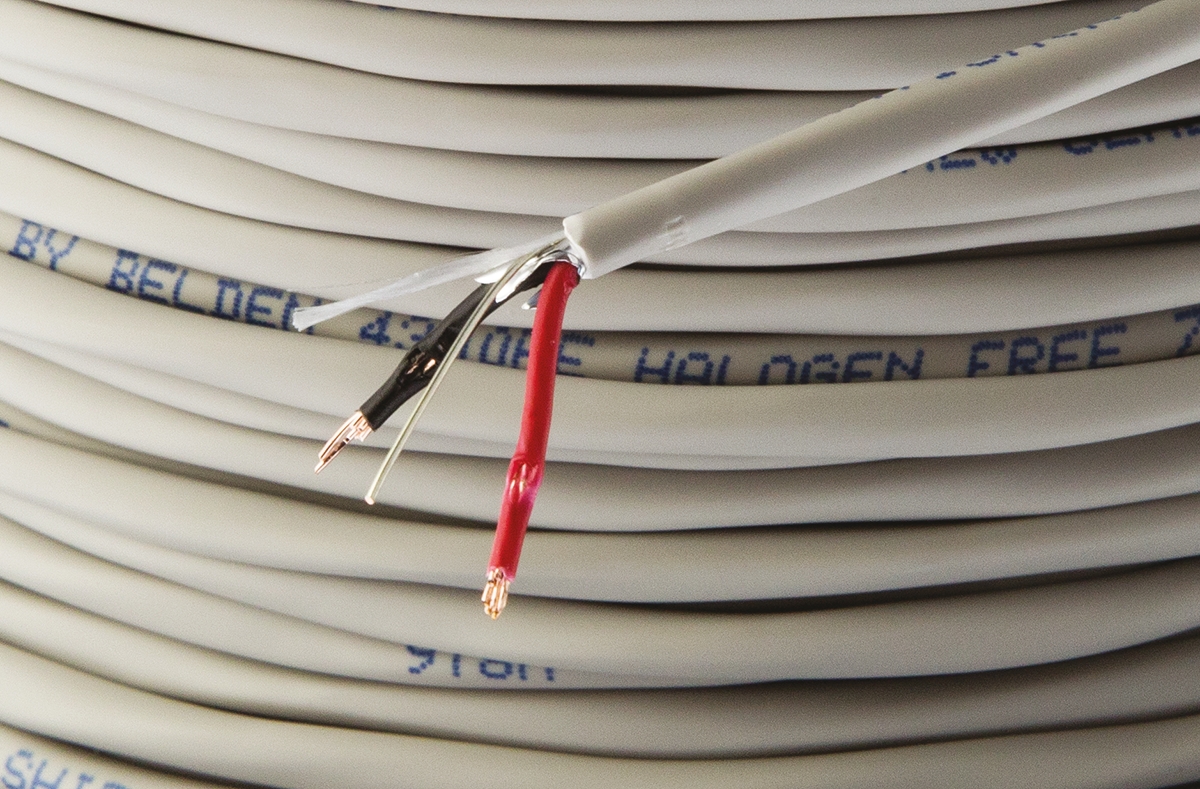 4300fe00100 Belden 4300FE Control Cable, 2 Cores, 0.82mm² 18 AWG, Screened, 100 m, Grey Polypropylene Sheath