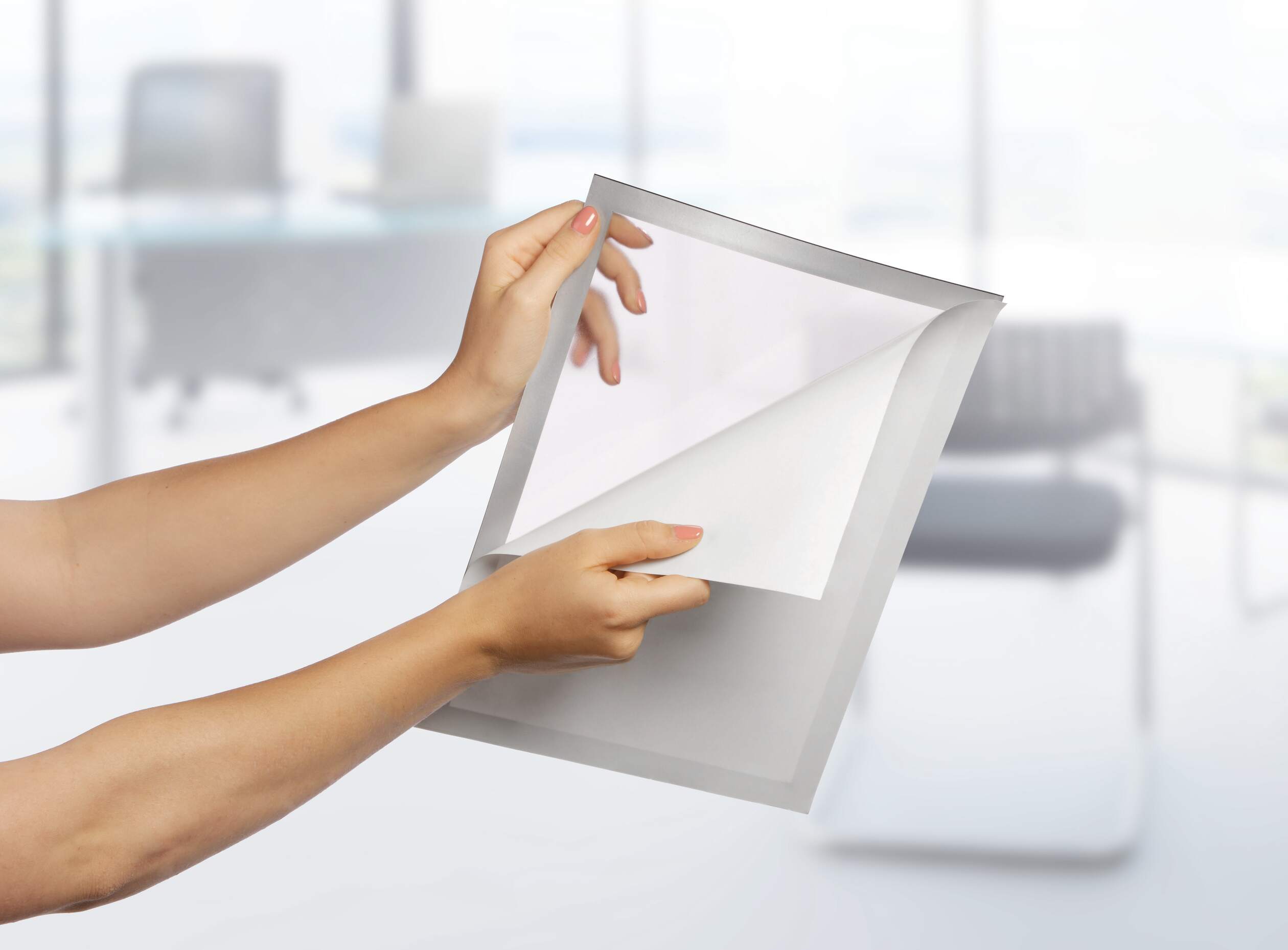 4872-23 Durable Silver A4 Document Display, 323 mm Height, 236mm Width