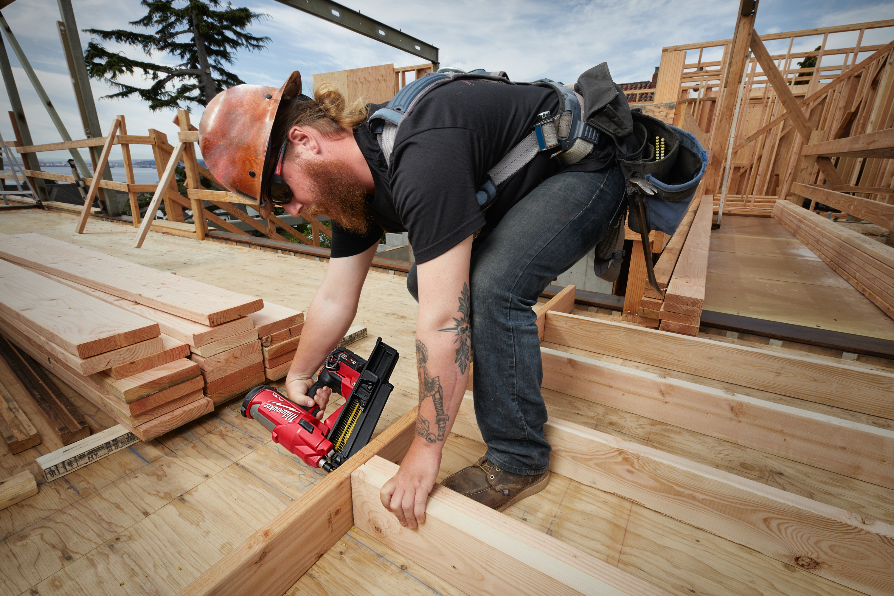 4933471406 Milwaukee 90 mm Nail Gun, Cordless